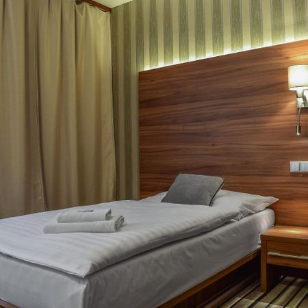 Hotel La Rosa ฟรีเดก-มีสเตก ภายนอก รูปภาพ