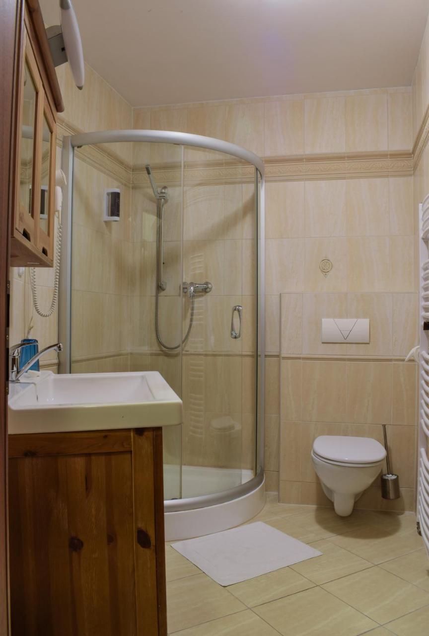 Hotel La Rosa ฟรีเดก-มีสเตก ภายนอก รูปภาพ